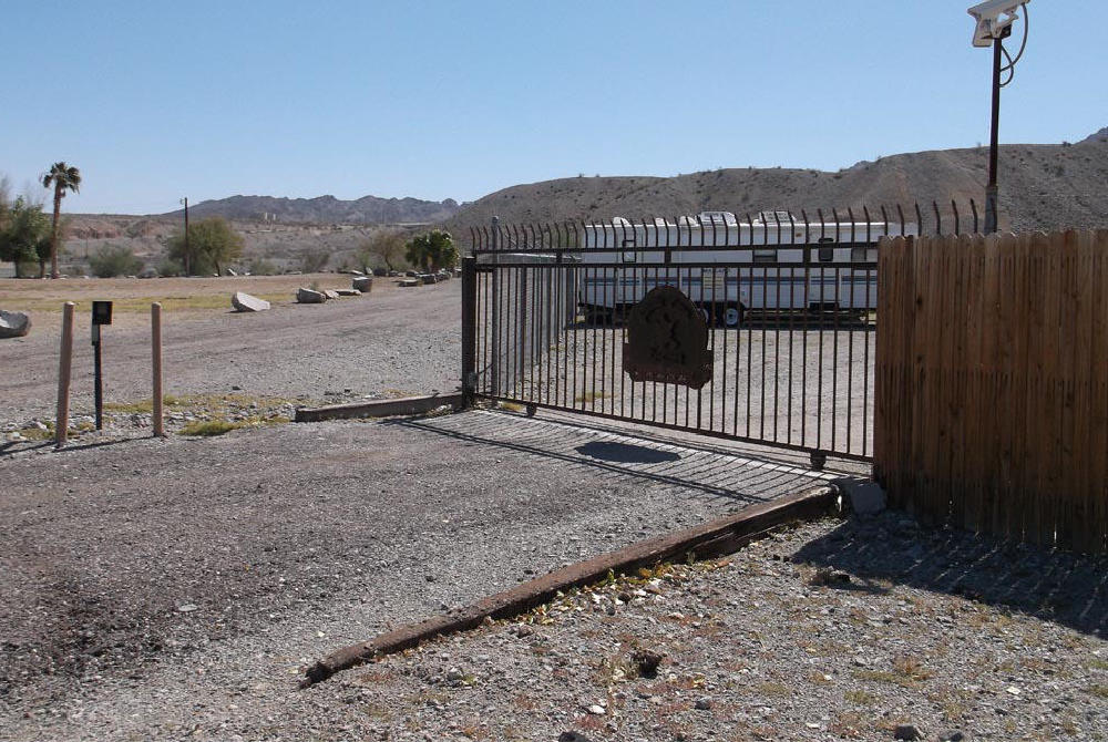 Storage-Image-a dry storage at pirate cove